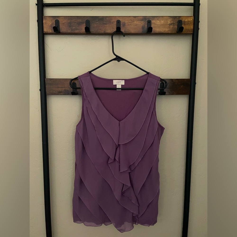 Ann Taylor LOFT Sleeveless Top -Large